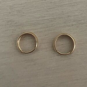 MEJURI bold huggie hoops